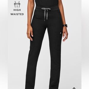 Figs Highwaisted YOLA pant. Size Medium. Black